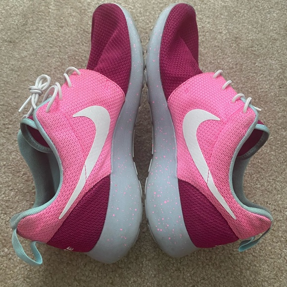 Nike Roshe ID - Picture 4 of 5